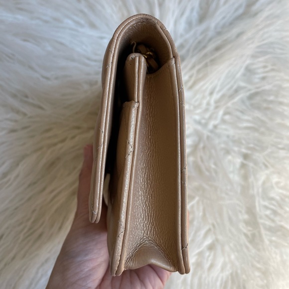 Authentic Chanel WOC - Picture 10 of 14